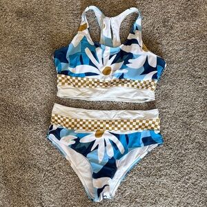 Bikini with zip keyhole back